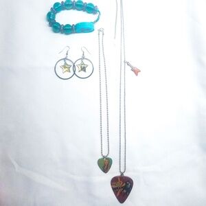 4 PC Hannah Montana Disney Youth Jewelry Lot Necklaces Bracelet Earrings Pierced